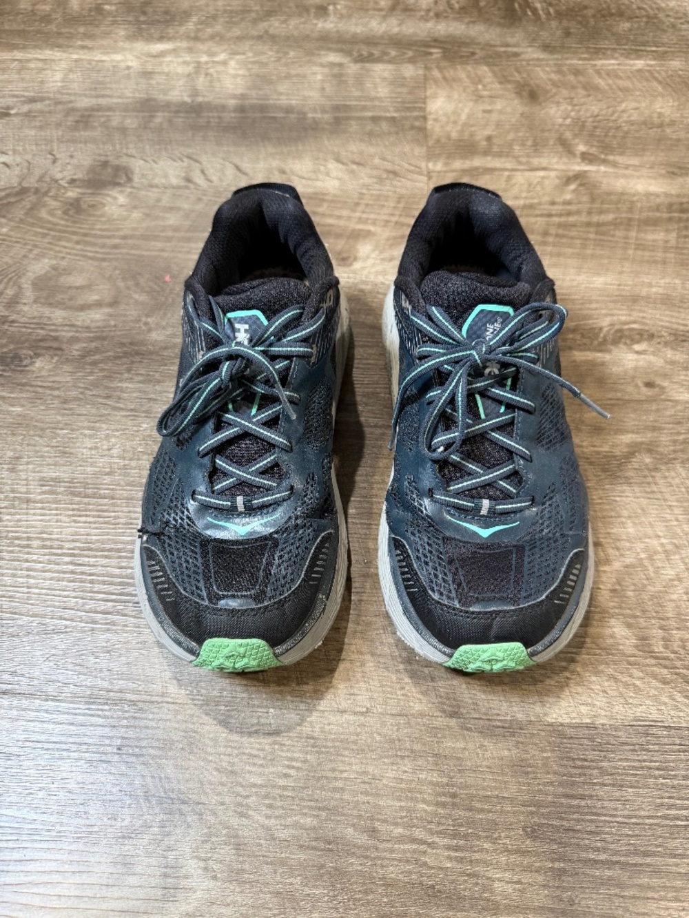 Hoka One One Challenger ATR 3 Running Shoes Women Size 8 Gray Comfort Sneakers